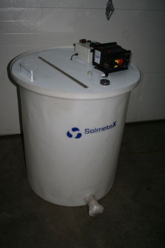 100 Gallon Plastic Tank with Chemical Metering Pump