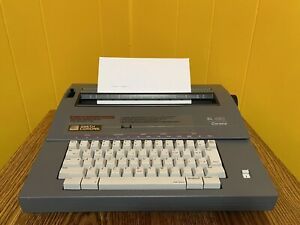 Tested Smith Corona Model SL 480 Vintage Electronic Word Processor/Typewriter.