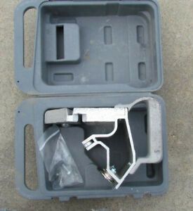New Flange Bearings Tapco Pro Cut Off Siding Tool with Case (Pre-Owned Model 10379)