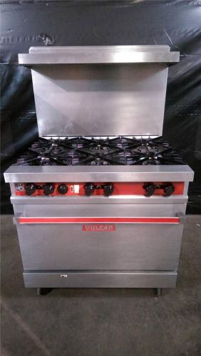 Gas range with convection oven and 6 burners - Vulcan 36CC